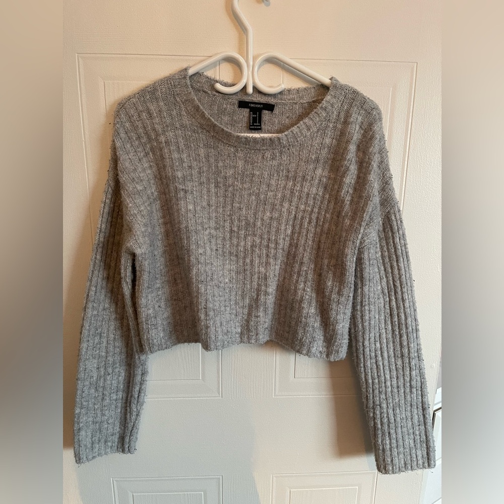 Grey Cropped Sweatshirt